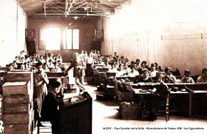 Alger - Rue Cavalier de la Salle - Manufacture Tabacs JOB - Les Cigaretieres